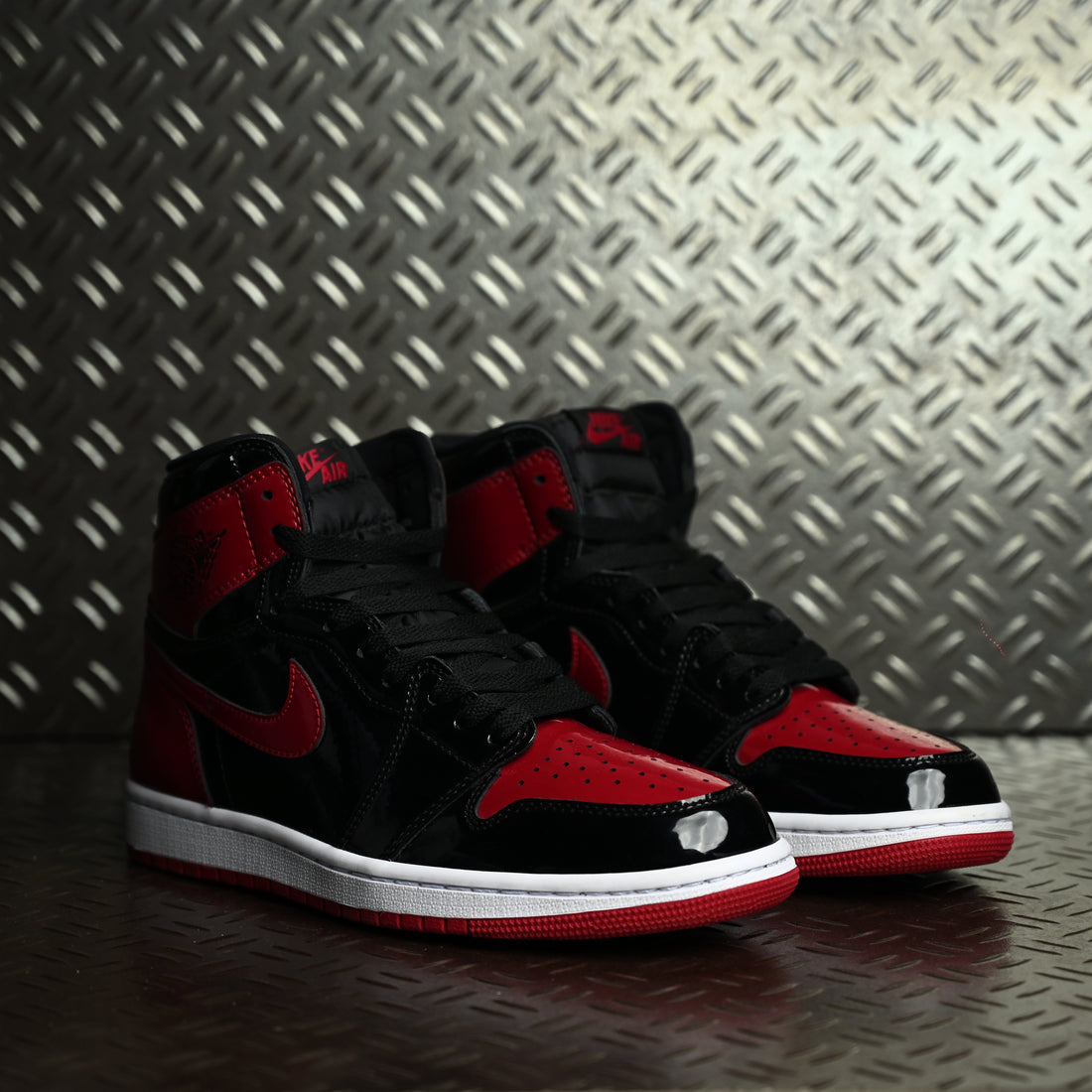 Nike Air Jordan 1 Patent Bred