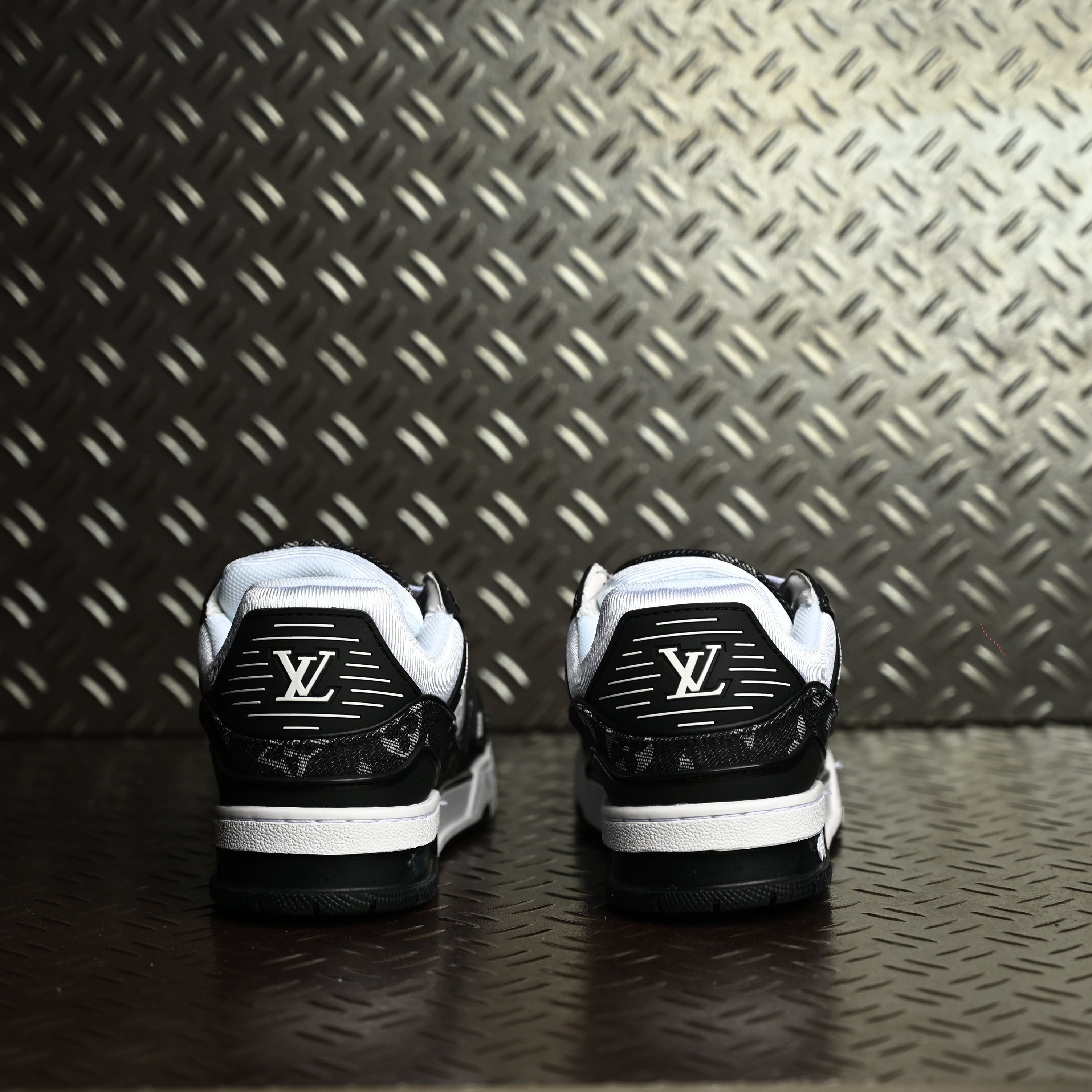 Louis Vuitton LV Trainer White Black