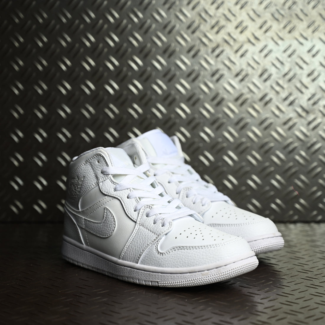 Nike Air Jordan 1 All White