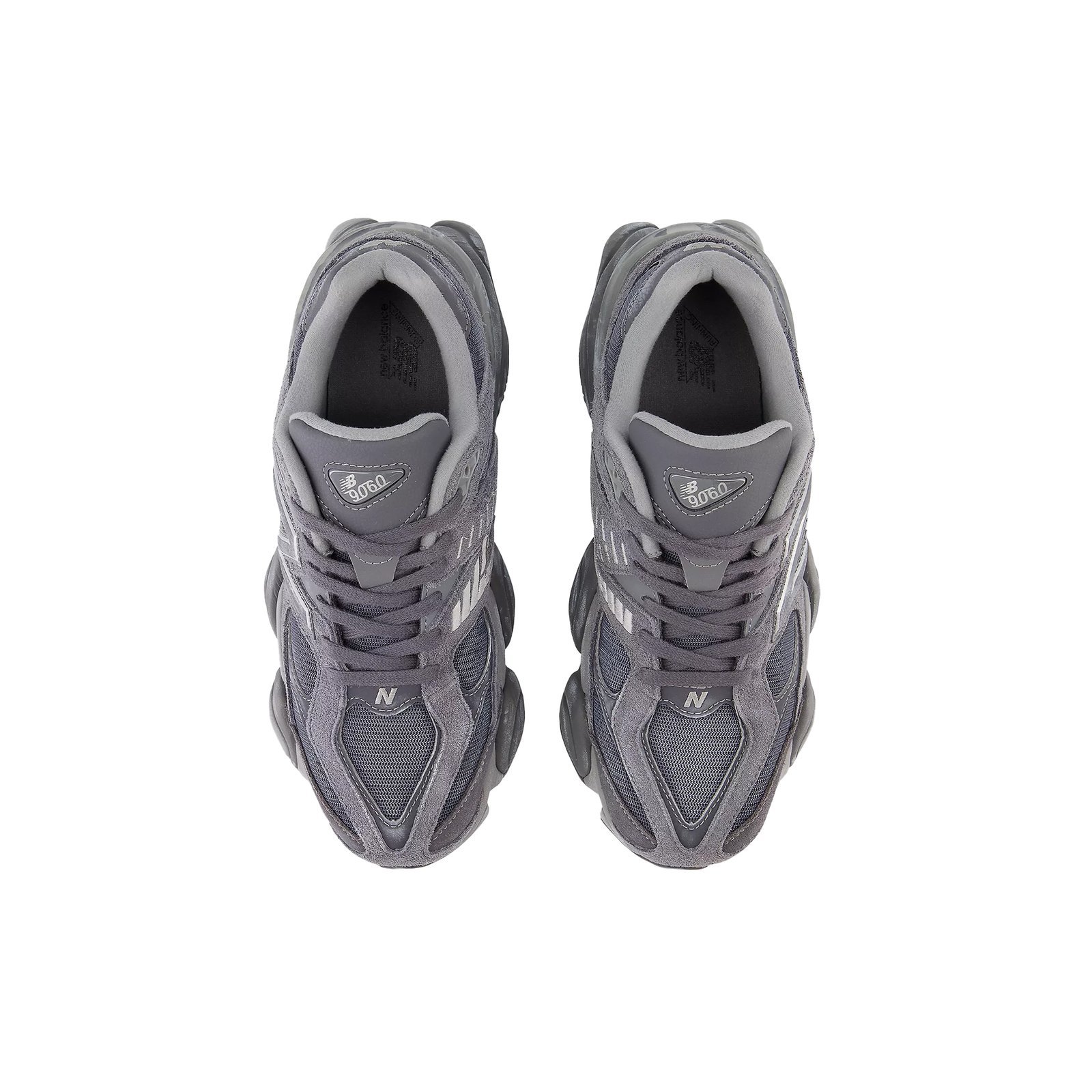 New Balance 9060 Magnet