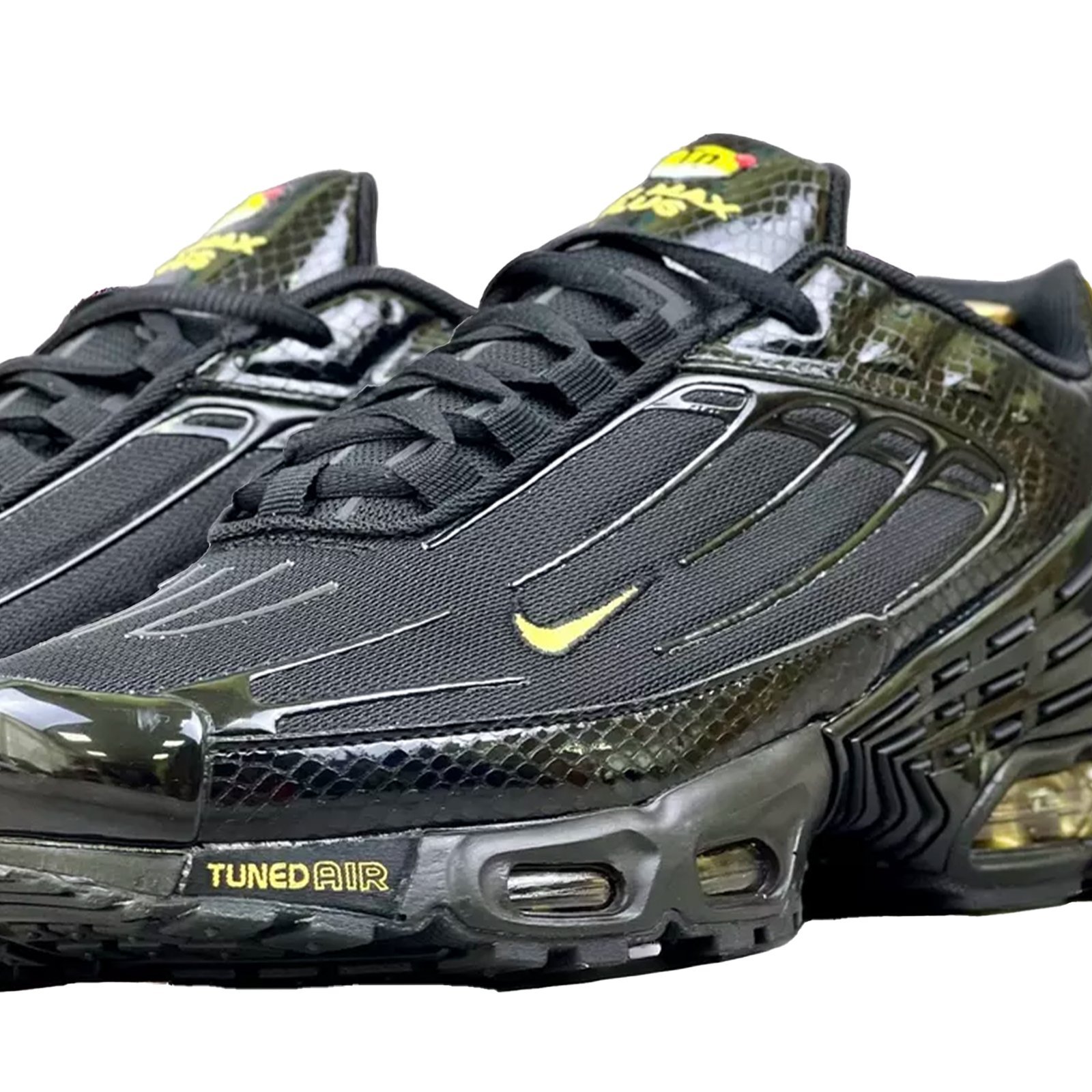 Nike Air Max Plus TUNED III Black Gold